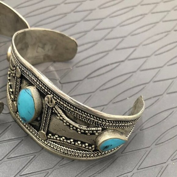 Single Vintage Kuchi Cuff Bracelet: Tribal Turquoise & Lapis Boho Jewelry - Picture 6 of 6